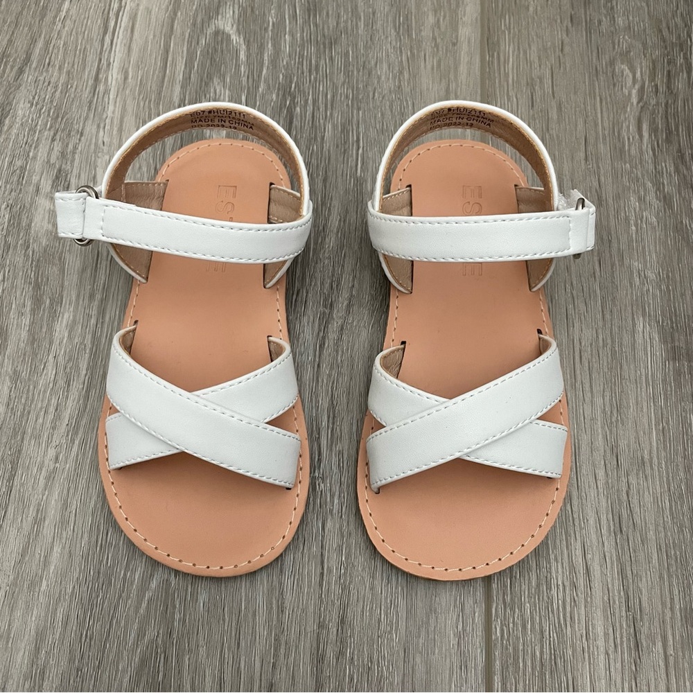 White toddler girl sandals